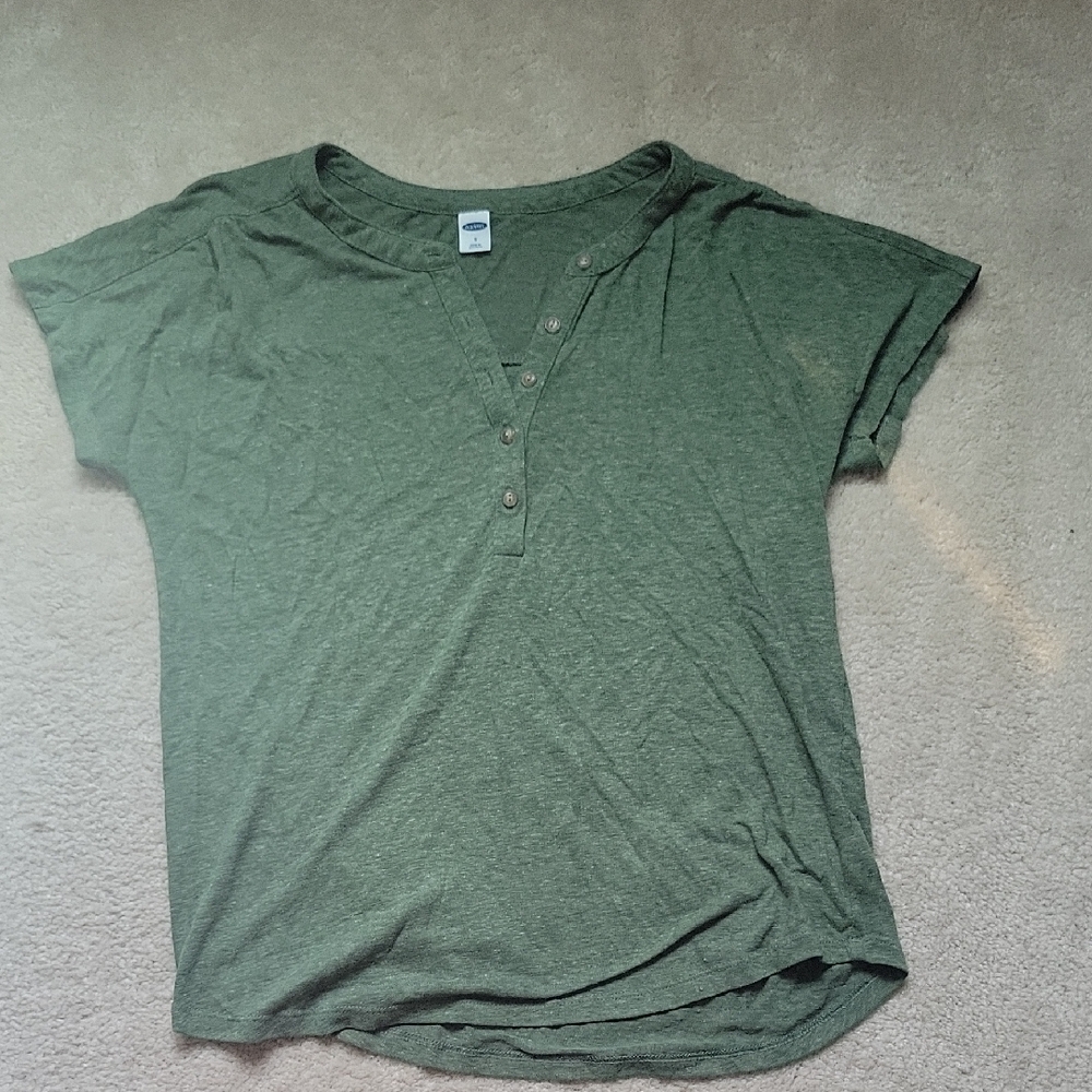 Old Navy Olive Short Sleeve Henley Top